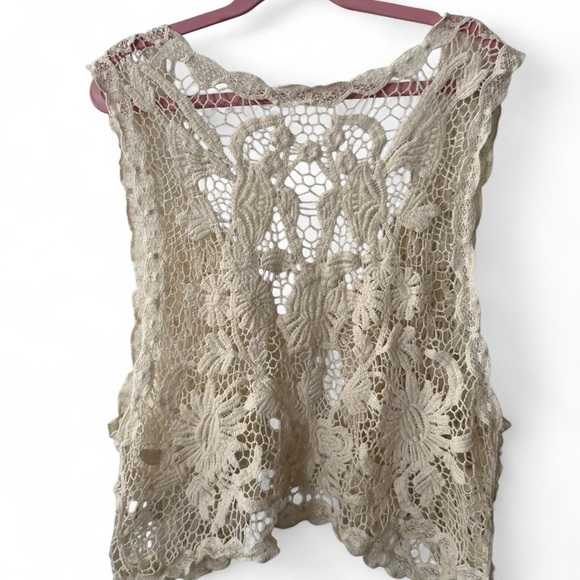 Vintage Lace Cream Crochet Vest - Picture 3 of 4